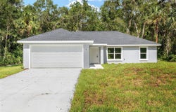 202 FISHER Loop, OCKLAWAHA, FL 32179