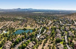 1395 Highland View Loop, Redmond, OR 97756