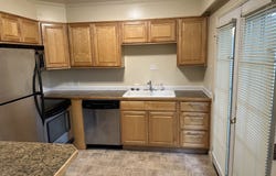 2046 W 14TH Pl, Eugene, OR 97402