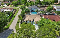 20102 NW 62nd Ave, Hialeah, FL 33015
