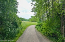 Skinner Road, Athens, NY 12015