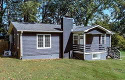 202 Bayless Ave, Florence, AL 35630