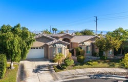 8 Dickens Ct, Rancho Mirage, CA 92270