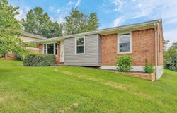 924 Ingleside Ln, Salem, VA 24153