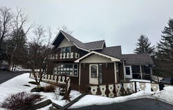 15 Fall Place, Union Dale, PA 18470
