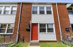2002 LARKHALL RD, DUNDALK, MD 21222