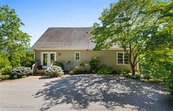 560 AGNERS MILL RD, LEXINGTON, VA 24450