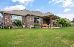 6001 SW North Fork Street, Bentonville, AR 72713