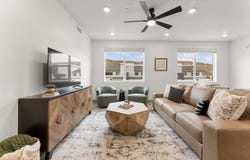 207 N Cliff Side Dr, Hurricane, UT 84737