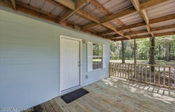 301 Maple Street, Florence, MS 39073