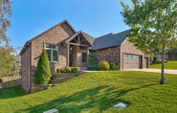 835 E Donegal Circle, Nixa, MO 65714