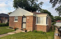 12529 S Loomis Street, Calumet Park, IL 60827