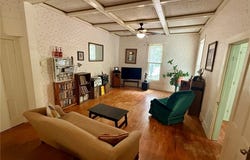44 Ridgeway Avenue, Eureka Springs, AR 72632