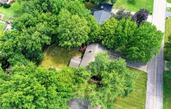 5841 Sampson Drive, Girard, OH 44420