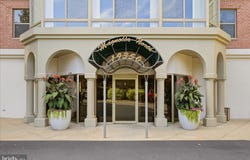 19350 MAGNOLIA GROVE Square, LEESBURG, VA 20176
