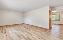 2210 RICHMOND Avenue, MANITOWOC, WI 54220