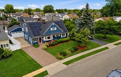7 Disc Lane, Wantagh, NY 11793