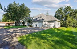 2 Old Colony Road, Burlington, IA 52601
