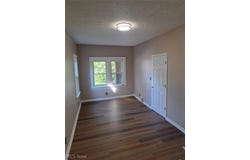 19606 Kewanee Avenue, Cleveland, OH 44119