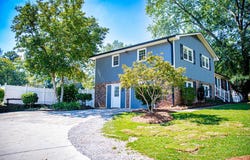 105 Kathy Lane, Carrollton, GA 30117