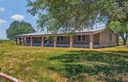 259 E County Road 227, Orange Grove, TX 78372