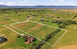 1588 FALL LINE Drive, Driggs, ID 83422