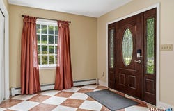 4 Lovers Lane, East Lyme, CT 06333