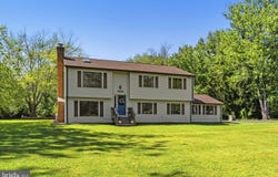7200 N STARCREST DR, WARRENTON, VA 20187