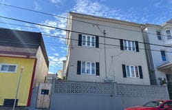 208 Snell St, Fall River, MA 02721