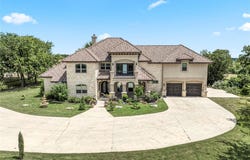 104 Spring Valley St, Hutto, TX 78634