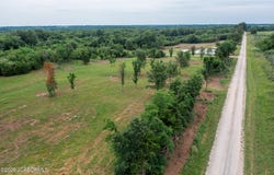 7 HALYON ESTATES lot: 7, Perry, MO 63462