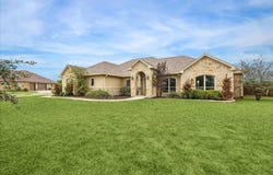 101 Eland Ave, Bastrop, TX 78602