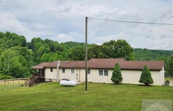 3207 Willowton Road, OAKVALE, WV 24739