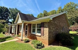 1712 Beaucrest Avenue, High Point, NC 27265