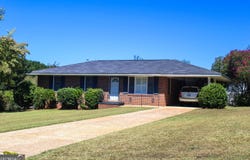 126 N Chilton Crescent, Lagrange, GA 30240