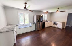210 Lakeview Drive, Seneca, SC 29672