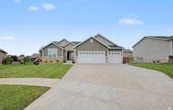 4750 Christine Circle, Manhattan, KS 66502
