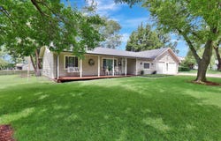 1703 N Cron St, Augusta, KS 67010