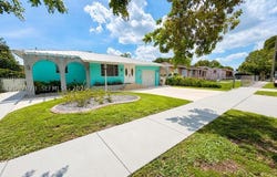 4450 SW 2nd St, Miami, FL 33134
