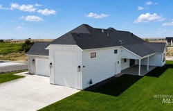 17244 Triple Crown Pl, Caldwell, ID 83607