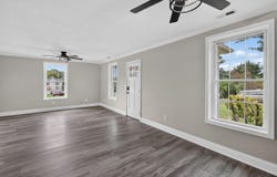 91 GRACE ST, GROTTOES, VA 24441