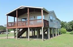 11 N River Road, Elsberry, MO 63343