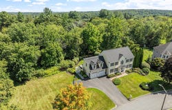 7 Sweeney Ridge Rd, Bedford, MA 01730
