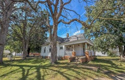 2105 Dewitt Avenue, Mattoon, IL 61938