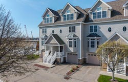 24 Harbor Road, Hampton, NH 03842