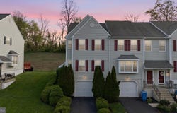 239 SPRING VALLEY WAY, ASTON, PA 19014
