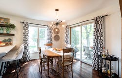 1052 Summer Creek Rd, Oconomowoc, WI 53066