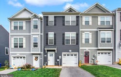 194 HUDSON Boulevard, RED LION, PA 17356