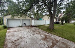 1295 E Park Road, Grand Island, NY 14072