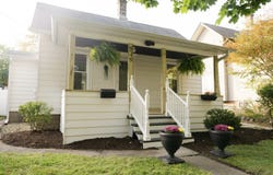 849 N 11th Street, DeKalb, IL 60115